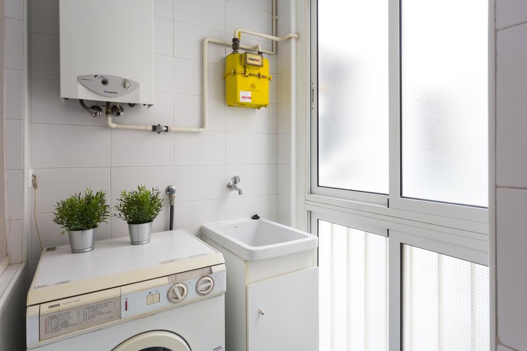 Spacious 4 Bedroom Fira Bcn & Camp Nou * Barcellona