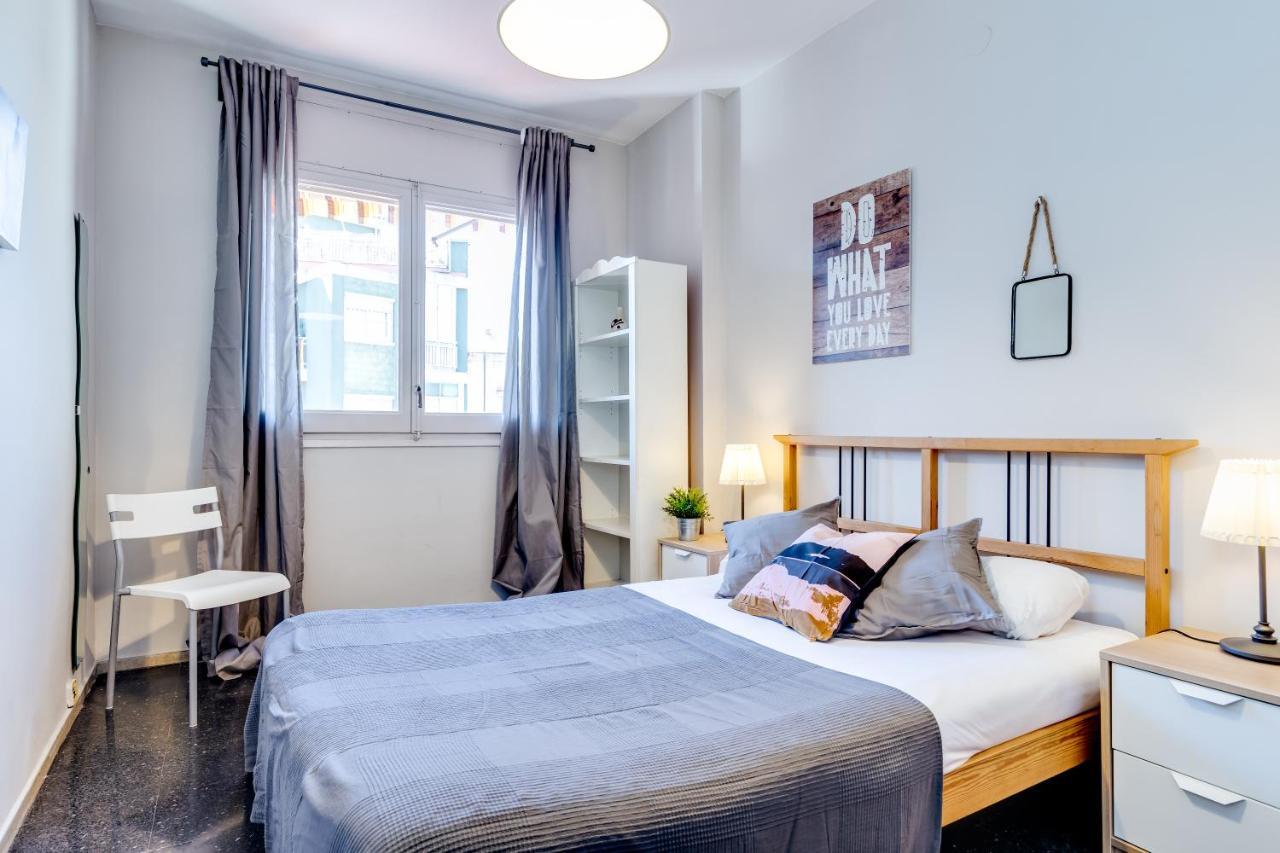 Spacious 4 Bedroom Fira Bcn & Camp Nou Appartamento