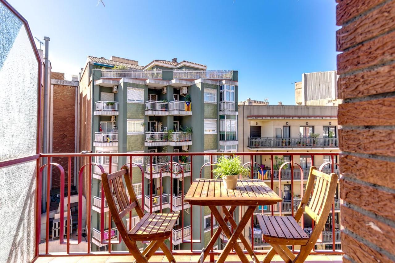 Spacious 4 Bedroom Fira Bcn & Camp Nou Appartamento *